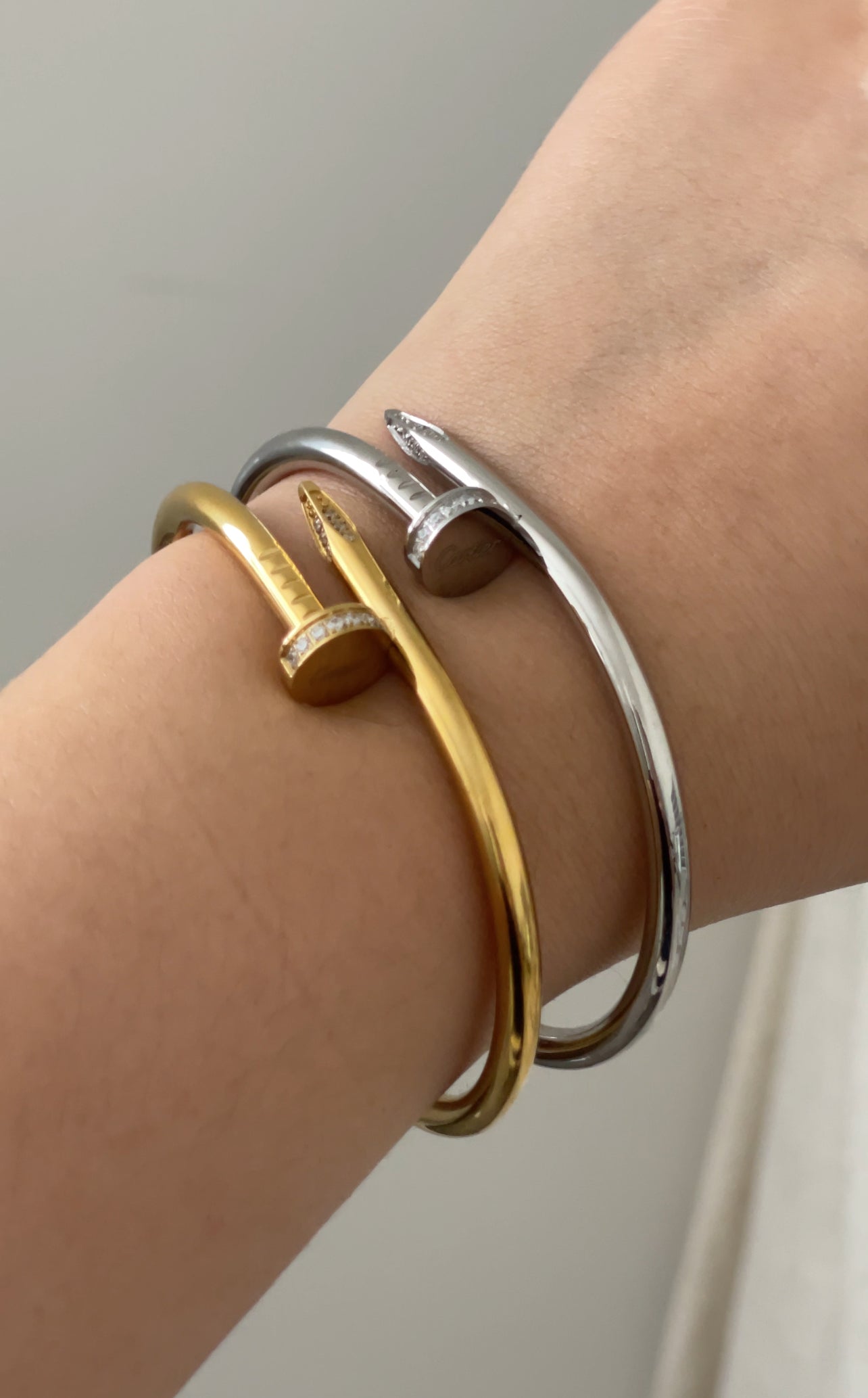 Brazalete Clavo Brillo CTR Plateado